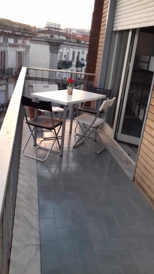 Alexander Hostel Неаполь Экстерьер фото