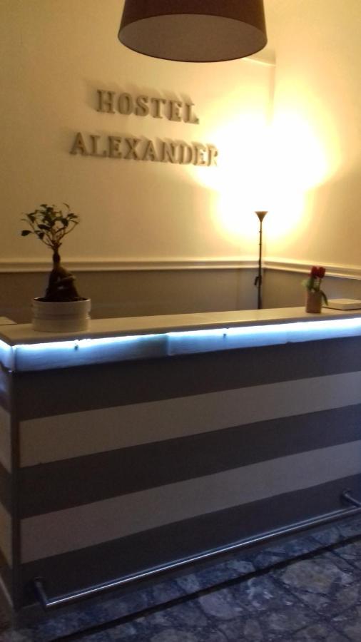 Alexander Hostel Неаполь Экстерьер фото