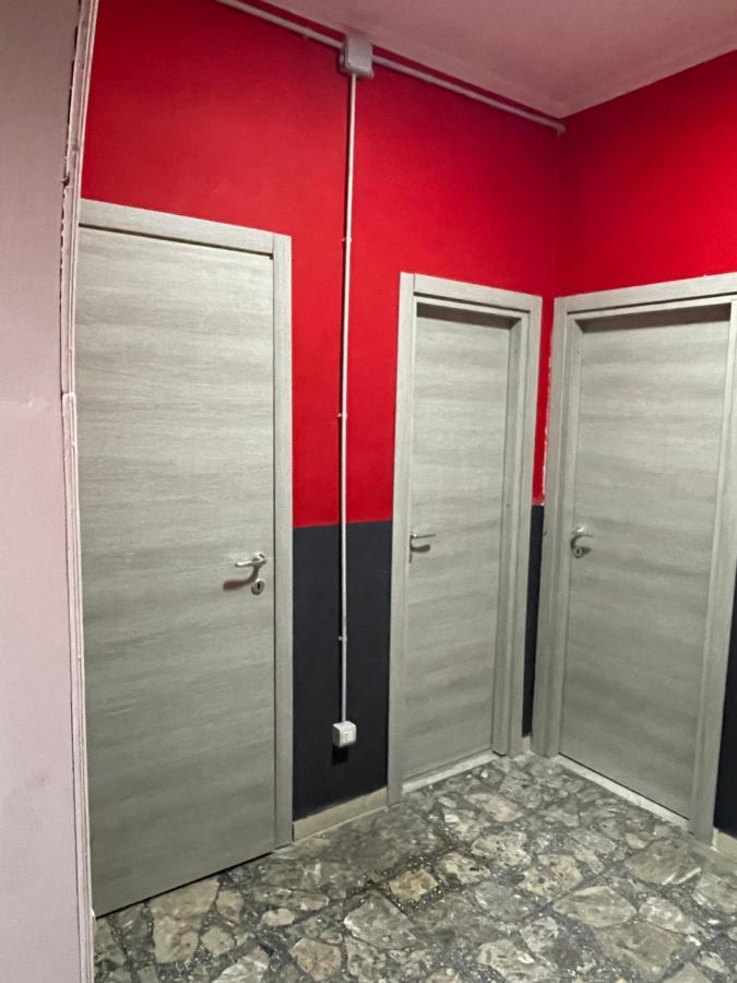 Alexander Hostel Неаполь Экстерьер фото