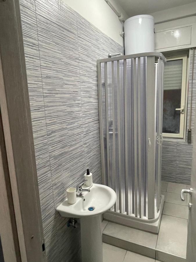 Alexander Hostel Неаполь Экстерьер фото