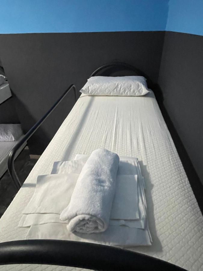 Alexander Hostel Неаполь Экстерьер фото