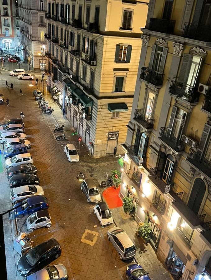 Alexander Hostel Неаполь Экстерьер фото